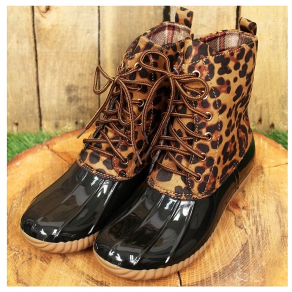 Leopard Print Vegan Fur Duck Boots - Picture 2 of 4